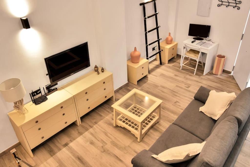 Moderno Loft En El Corazon Historico De Estepona - Casa Pepita 17 Dış mekan fotoğraf
