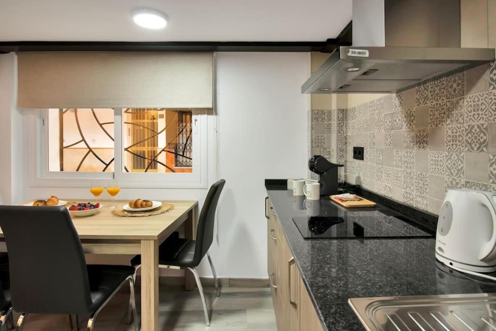 Moderno Loft En El Corazon Historico De Estepona - Casa Pepita 17 Dış mekan fotoğraf